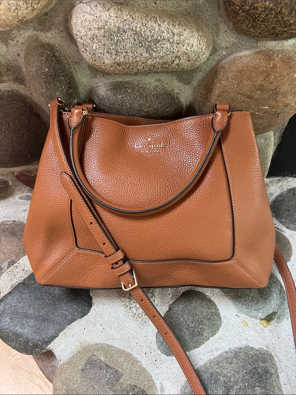 kate spade tan pebbled leather shoulder bag